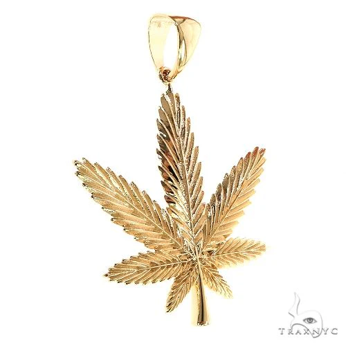 14K Gold Cannabis Pendant 68848