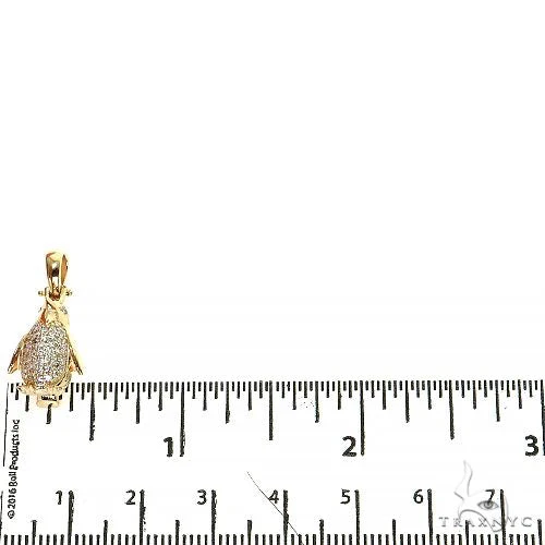 10154-mini-penguin-diamond-pendant-68749-5.webp Mini Penguin Diamond Pendant 68749