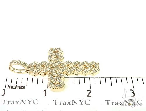 1193-14k-gold-cuban-link-diamond-cross-pendant-66168-7.webp 14K Gold Cuban Link Diamond Cross Pendant 66168