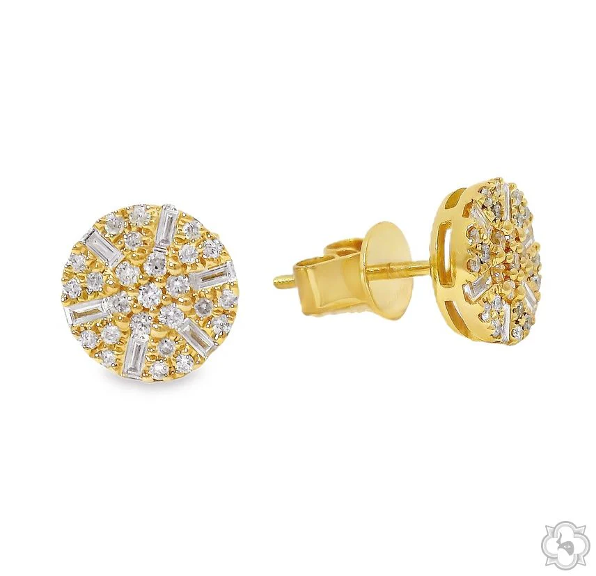 18K Gold Round Diamond Earrings 66807