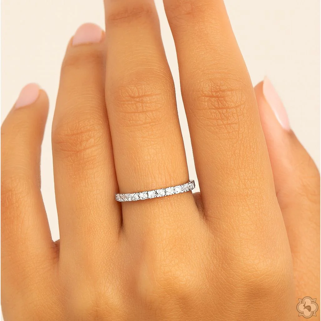 2206-diamond-wedding-band-1.6mm-70811-4.webp Diamond Wedding Band 1.6mm 70811