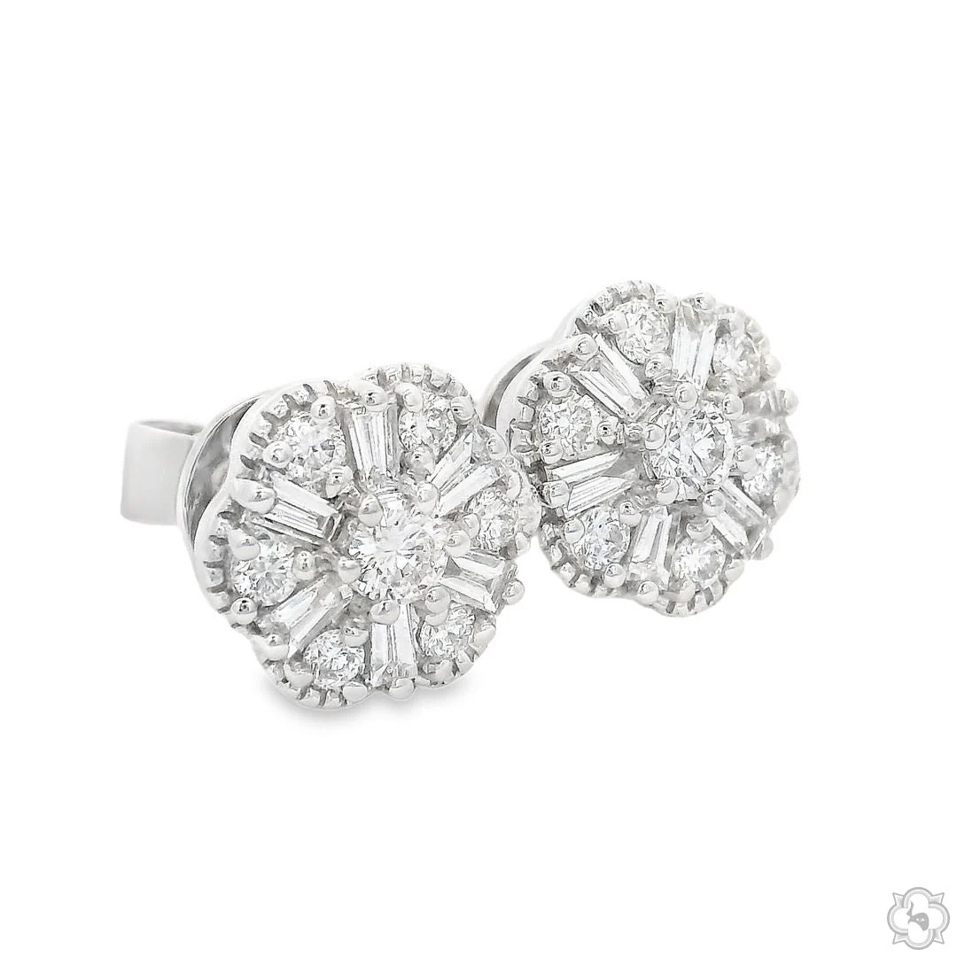 Sparkling Flora Studs Diamond Earrings 70093