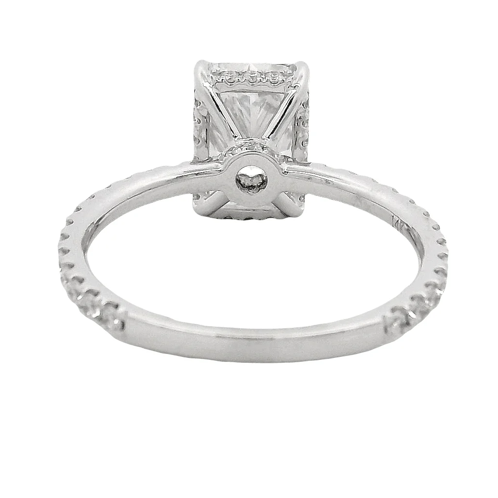 3487-radiant-diamond-engagement-ring-70950-4.webp Radiant Diamond Engagement Ring 70950