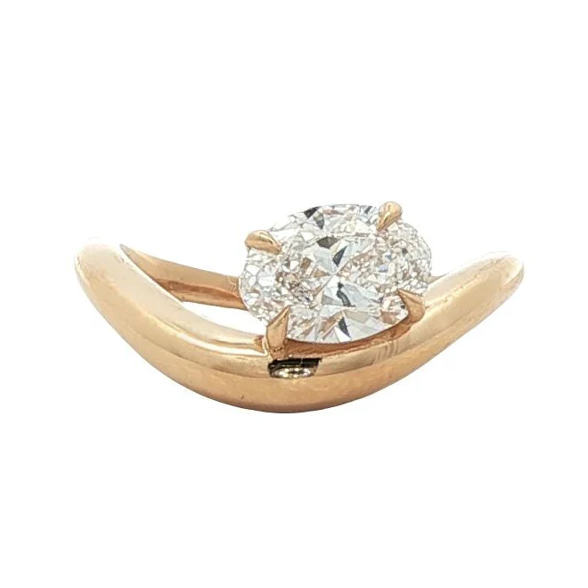 Oval Twist Diamond Ring 70886