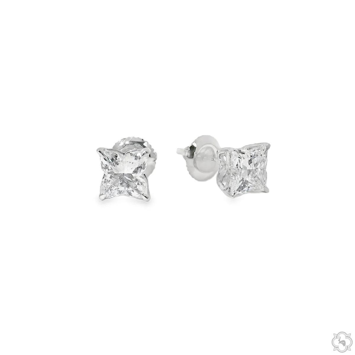 Clover Cut Spark Studs 70678