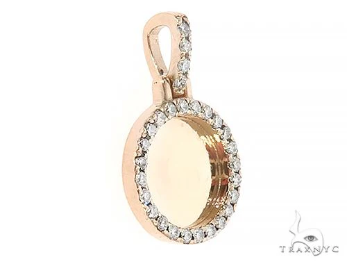 14K Yellow Gold Customizable Photo Pendant 0.50 Inch 65099