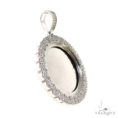 14K Gold Flower Frame Diamond Photo Pendant 67655