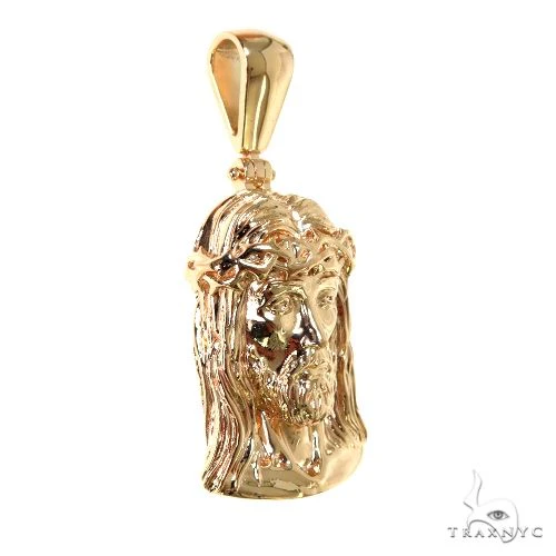 14K Gold Jesus Pendant 67576
