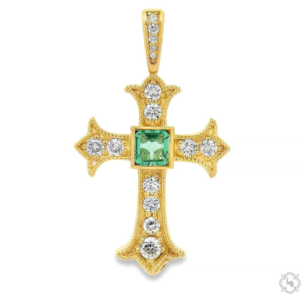 Imperial Emerald Cross Small 70555