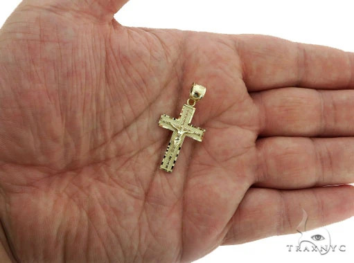 5885-10k-gold-jesus-cross-57084-5.webp 10K Gold Jesus Cross 57084