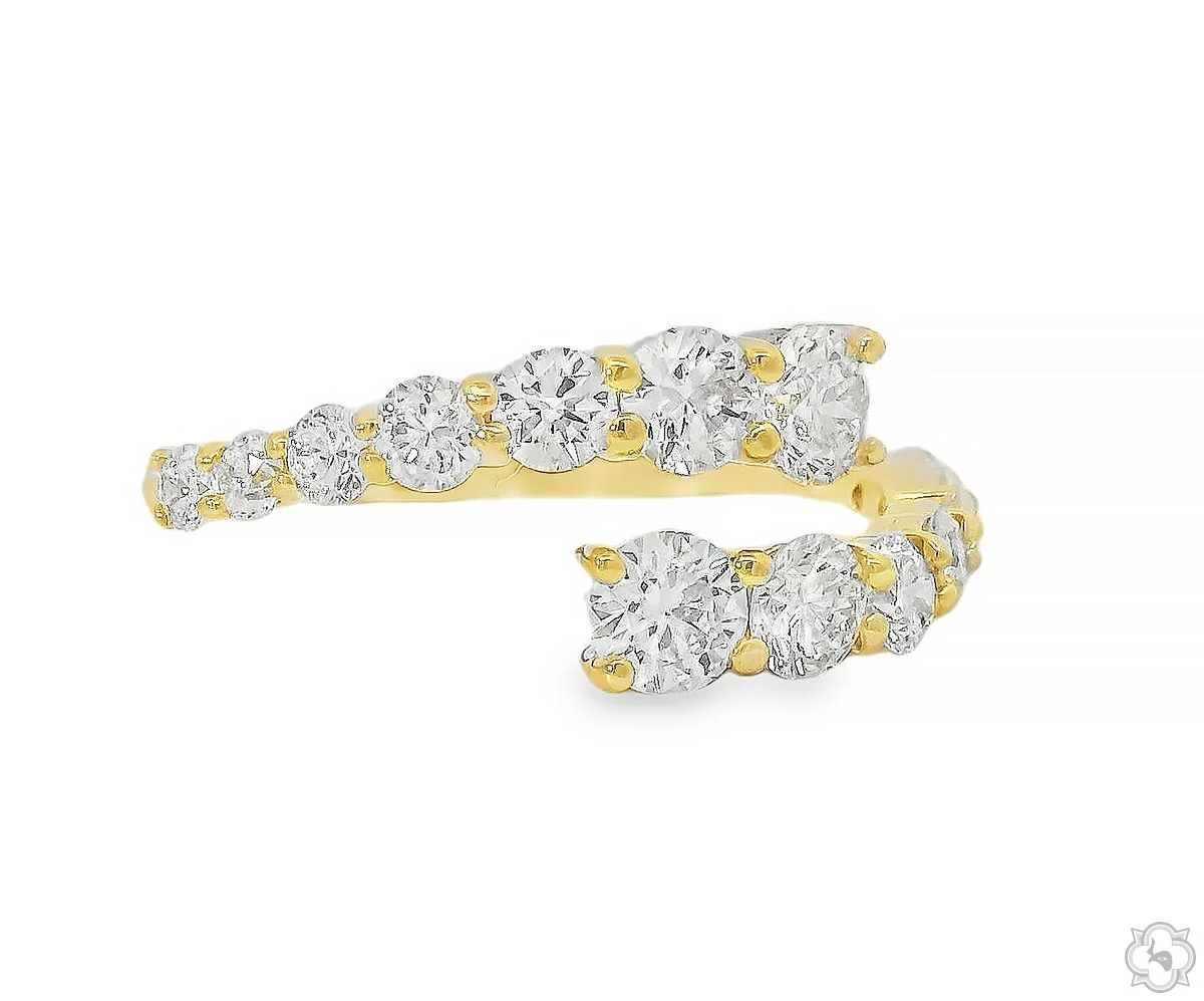 Spiral Graduated Diamond Ring 70733