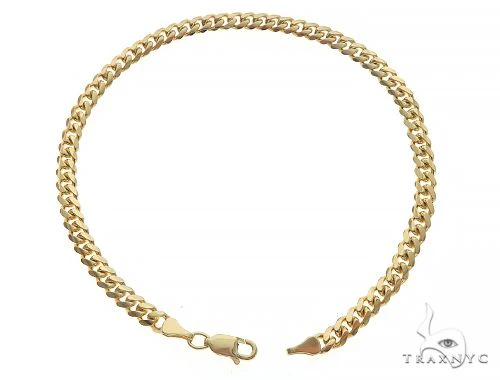 7070-traxnyc-s-best-buy-cuban-link-bracelet-8-inches-4.6mm-66725-2.webp TraxNYC's Best Buy Cuban Link Bracelet 8 Inches 4.6mm 66725