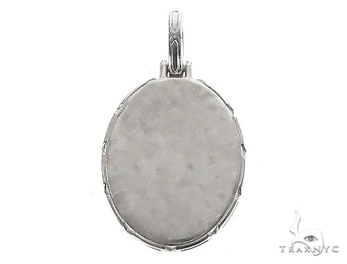 7665-925-silver-oval-special-edition-photo-pendant-engraved-frame-66650-3.webp .925 Silver Oval Special Edition Photo Pendant Engraved Frame 66650