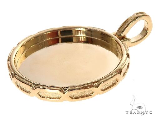 7676-14k-yellow-gold-special-edition-round-photo-pendant-edged-frame-65312-4.jpg 14K Yellow Gold Special Edition Round Photo Pendant Edged Frame 65312