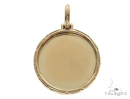 14K Yellow Gold Special Edition Round Photo Pendant Edged Frame 65312