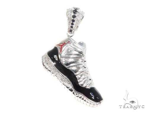 Prong Diamond Sneaker Pendant 44170