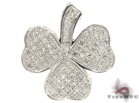 Diamond Shamrock Pendant 12818
