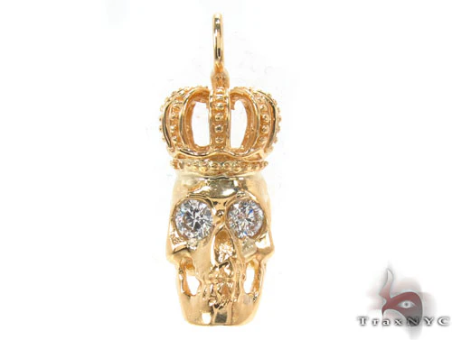 Bezel Diamond Crown Skull Pendant 34380