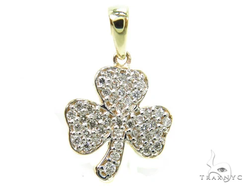 Prong Diamond Three Leaf Clover Pendant 37485
