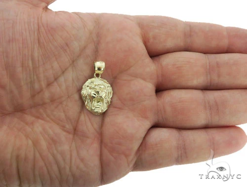 8128-10k-gold-lion-head-pendant-56882-4.webp 10K Gold Lion Head Pendant 56882