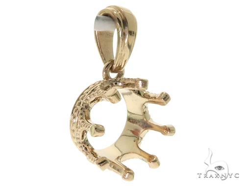 8147-14k-crown-charm-pendant-57701-4.webp 14K Crown Charm Pendant 57701
