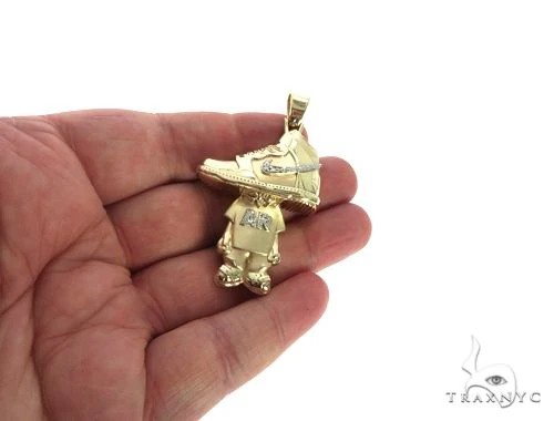 8188-custom-diamond-sneaker-pendant-63909-6.webp Custom Diamond Sneaker Pendant 63909