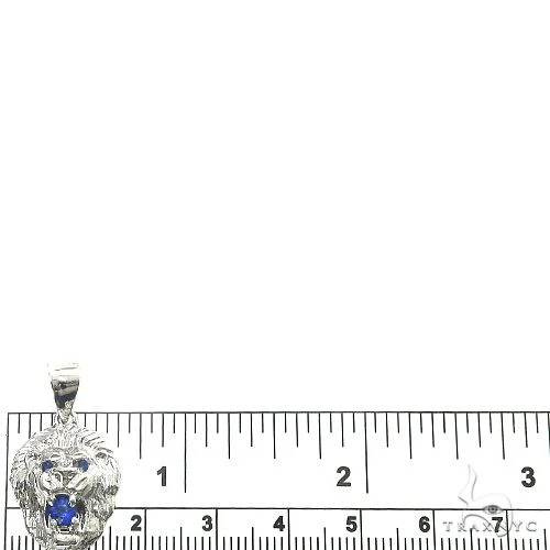 8461-traxnyc-blue-sapphire-lion-pendant-66831-5.webp TraxNYC Blue Sapphire Lion Pendant 66831