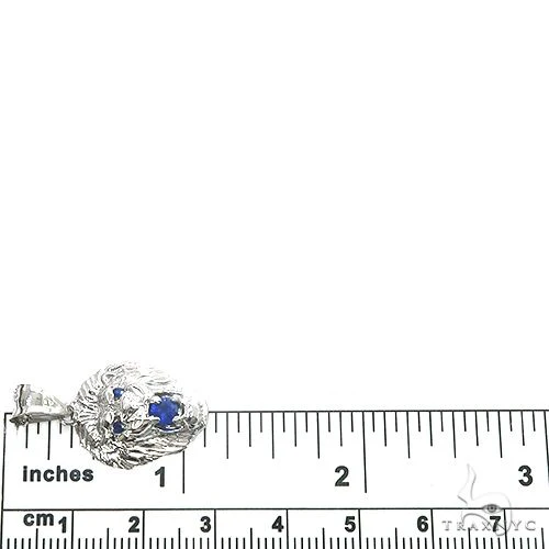 8461-traxnyc-blue-sapphire-lion-pendant-66831-6.webp TraxNYC Blue Sapphire Lion Pendant 66831