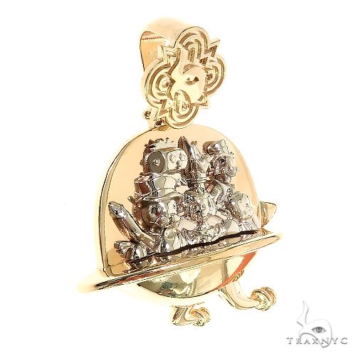 TraxNYC Small George Jetson Space Car Pendant 67211