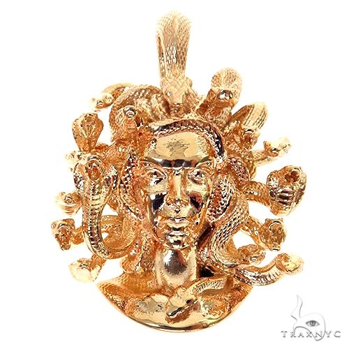 Medusa Head Pendant 67558