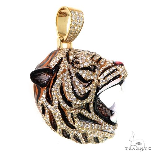 Enameled Tiger Head Diamond Pendant 68899