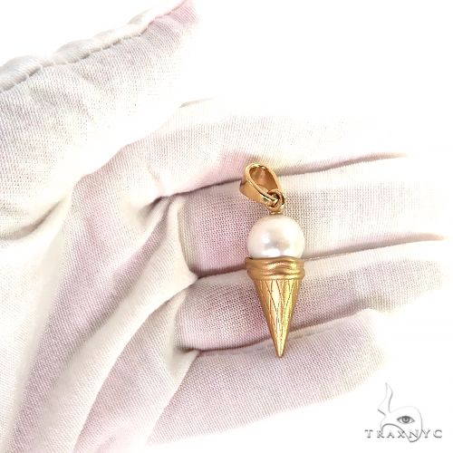 9484-freshwater-pearl-ice-cream-cone-pendant-69007-5.jpg Freshwater Pearl Ice Cream Cone Pendant 69007