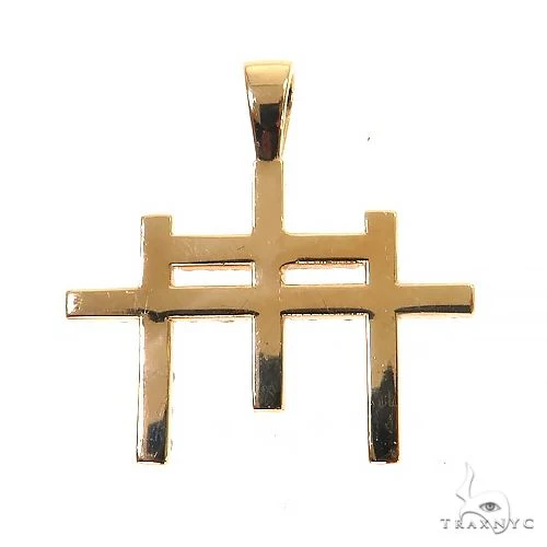 9488-traxnyc-triple-cross-diamond-pendant-small-69017-4.webp TraxNYC Triple Cross Diamond Pendant -Small 69017