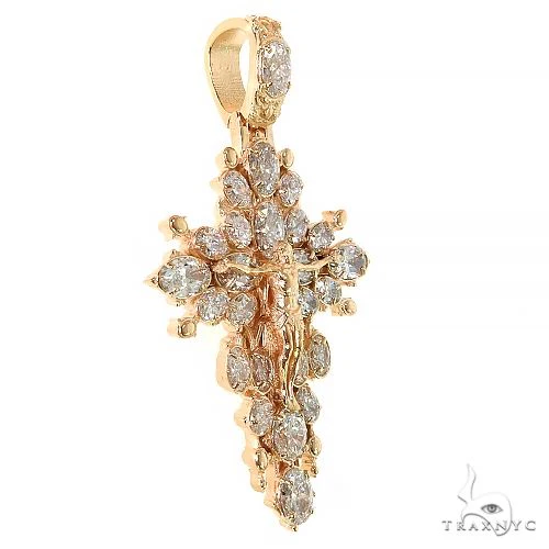 Mini Sovereign's Halo Diamond Cross pendant 69550