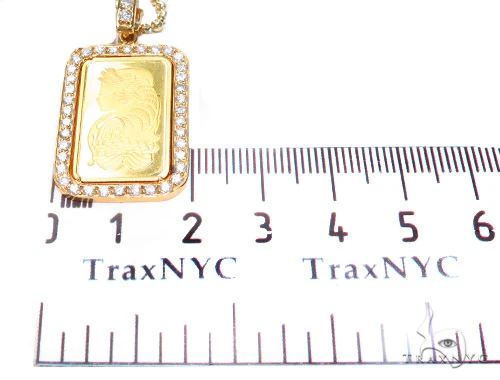 9903-prong-diamond-24k-gold-pendant-bar-moon-cut-chain-42206-9.webp Prong Diamond 24k Gold Pendant Bar Moon Cut Chain 42206